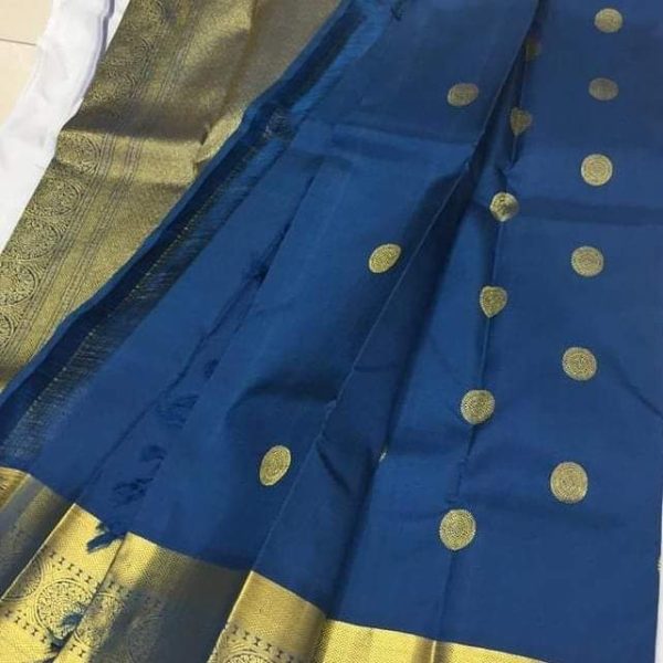 Stunning Blue Pure Kanchipuram Silk Saree - Image 4