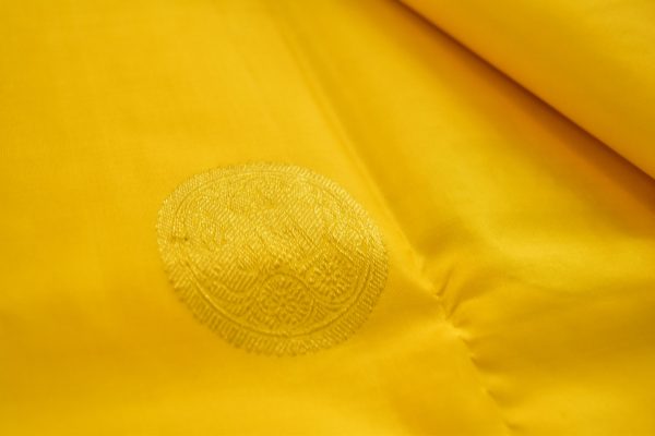 Yellow Kanchipuram Silk Saree with Gold Motifs - Image 4