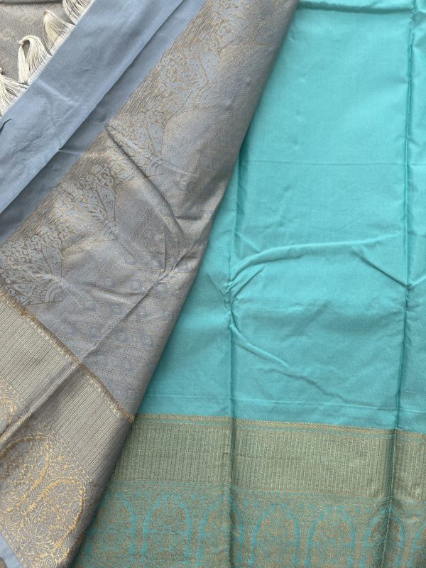 Gray Soft Silk Saree with Contrast Blue Blouse - Image 4