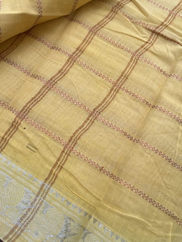 Half and Half Madurai Green Cotton Saree with Light Yellow Contrast - Image 4