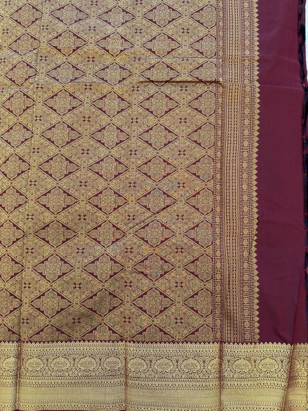 Maroon Soft Silk Saree with Zari Border - Image 3