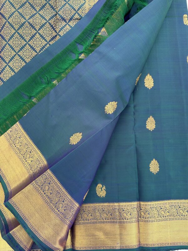 Dual Shade Peacock Pure Kanchipuram Silk Saree with Zari Border - Image 4