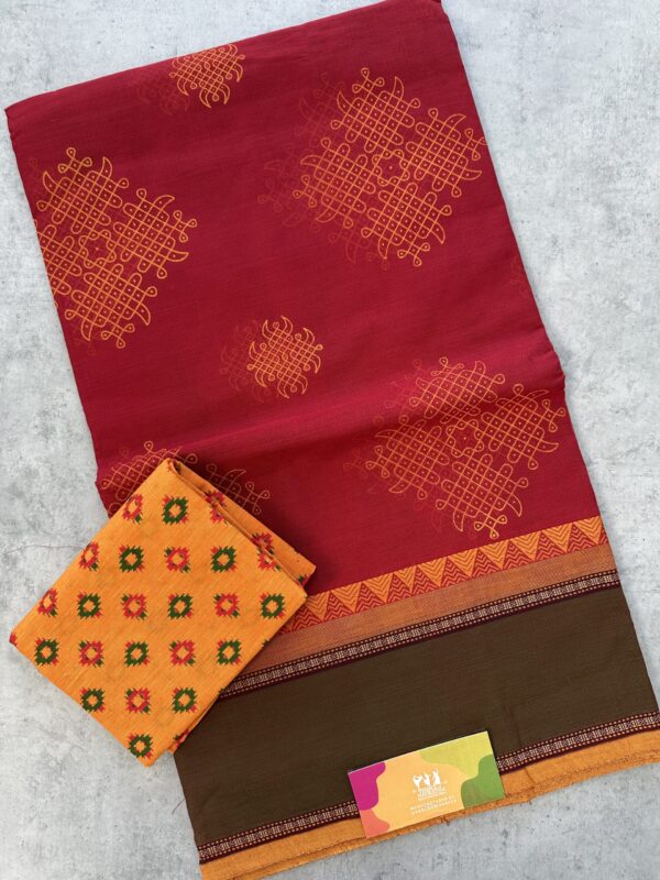 Mehendi Green Kolam Printed Handloom Cotton Saree with Extra Blouse Material - Image 2