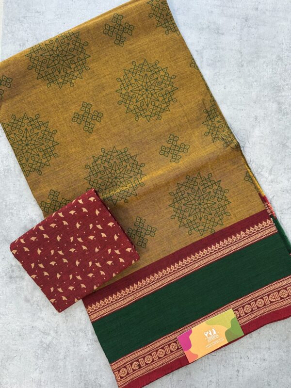 Mehendi Green Kolam Printed Handloom Cotton Saree with Extra Blouse Material - Image 2